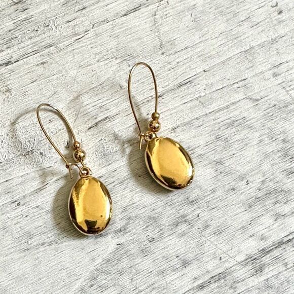 Gold tone blue/green drop earrings - Picture 4 of 8